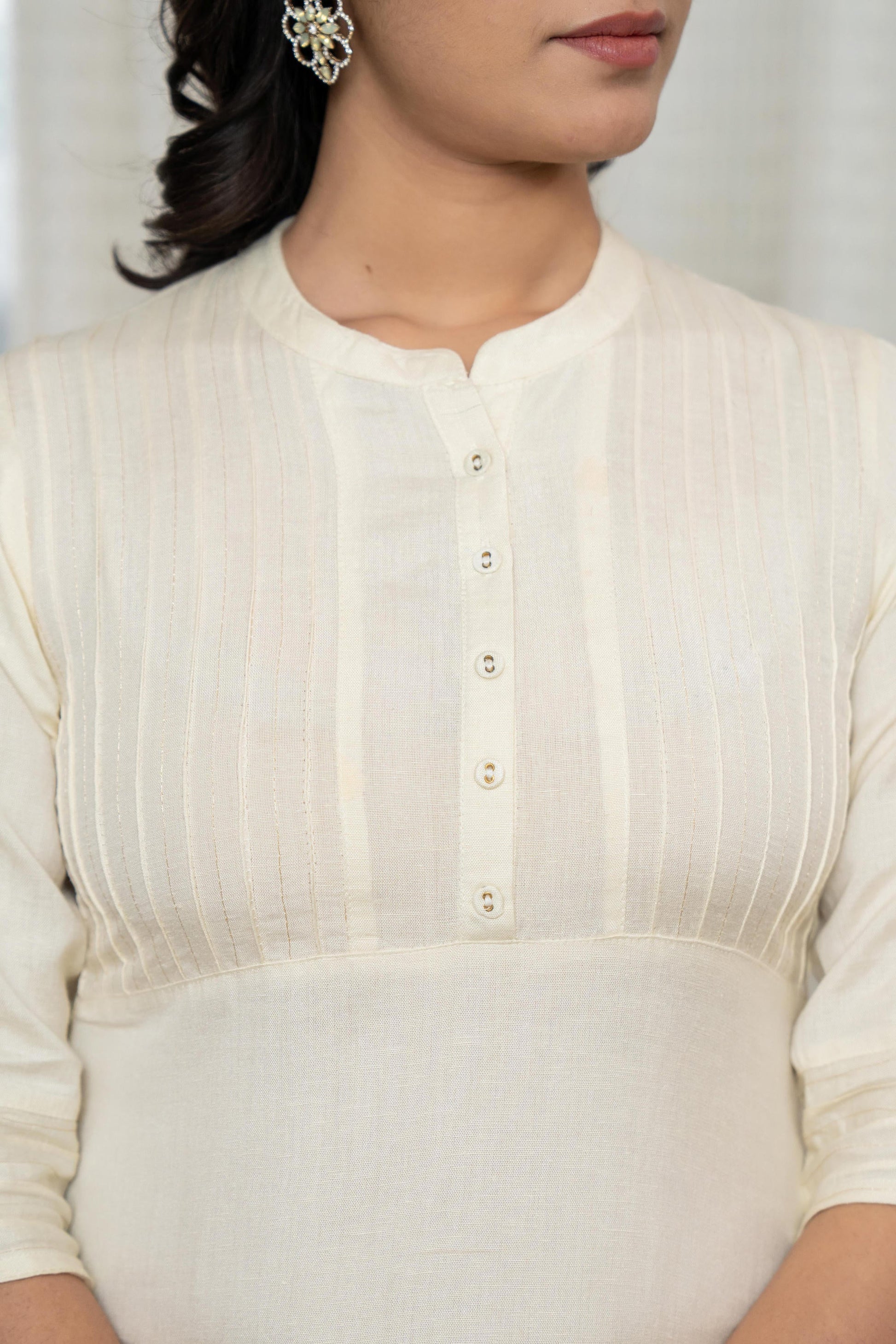 Juniper Rayon Knee-Length Straight Fit Kurta with Mandarin Collar