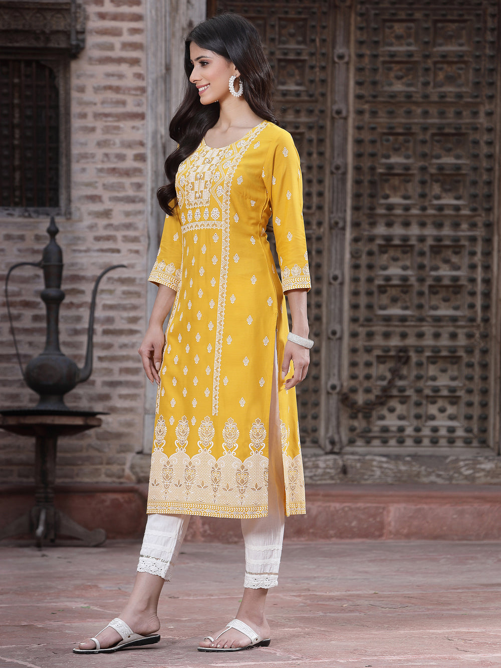Juniper Women's Mustard Rayon Printed Straight Kurta