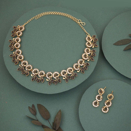Tehzeeb Creations Gold Pleate Black Colour Choker Set