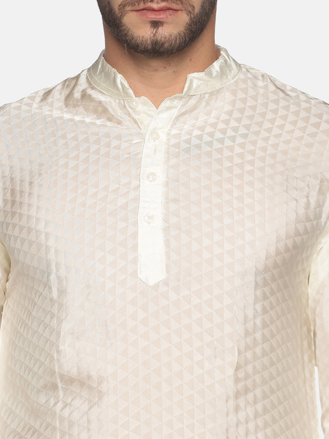 Sethukrishna Men Off-White Kurta with Pyjamas