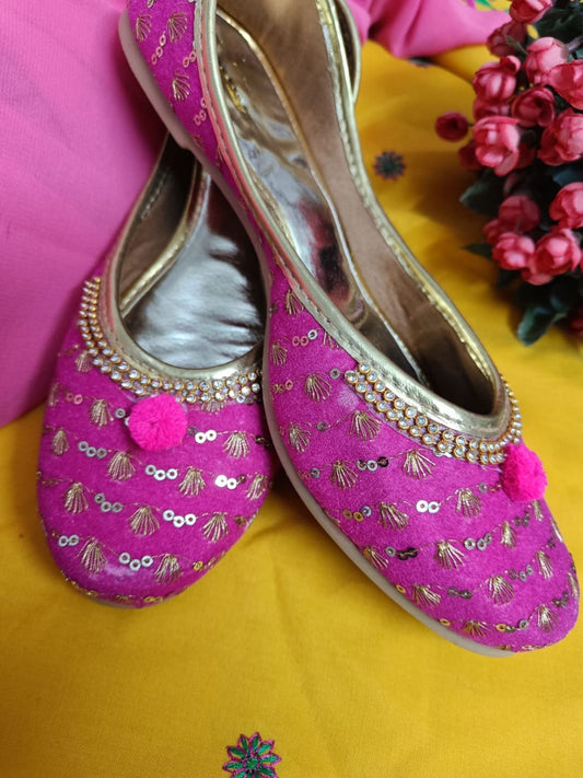 Desi Colour Women Indian Ethnic Footwear-Pink Star