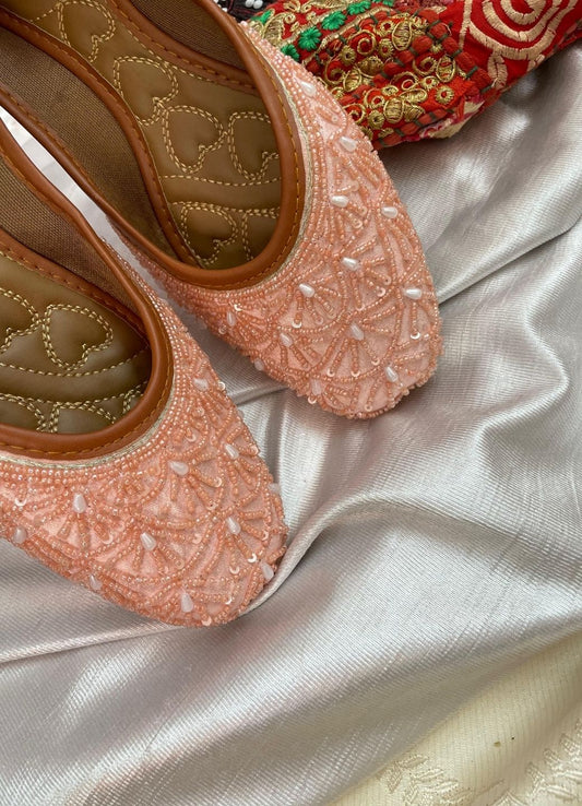 Desi Colour Women Indian Ethnic Footwear-Peach pearl Net