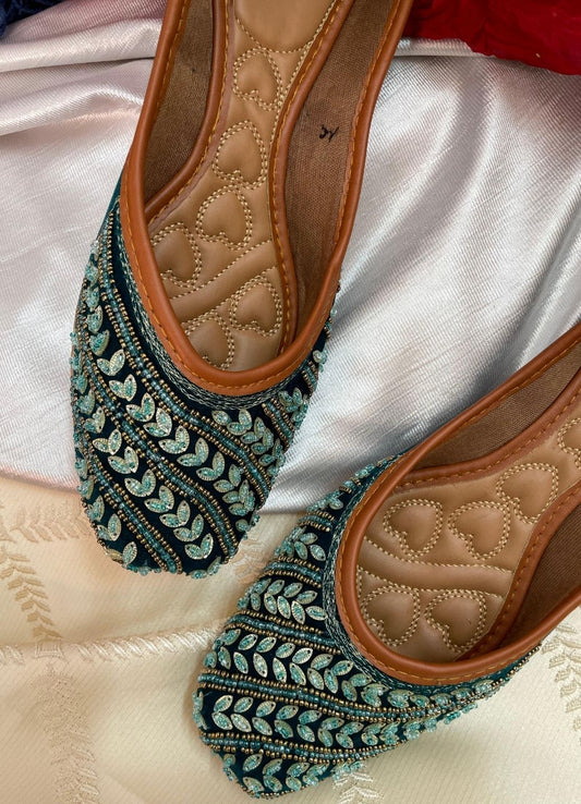 Desi Colour Women Indian Ethnic Footwear-Velvet Teal