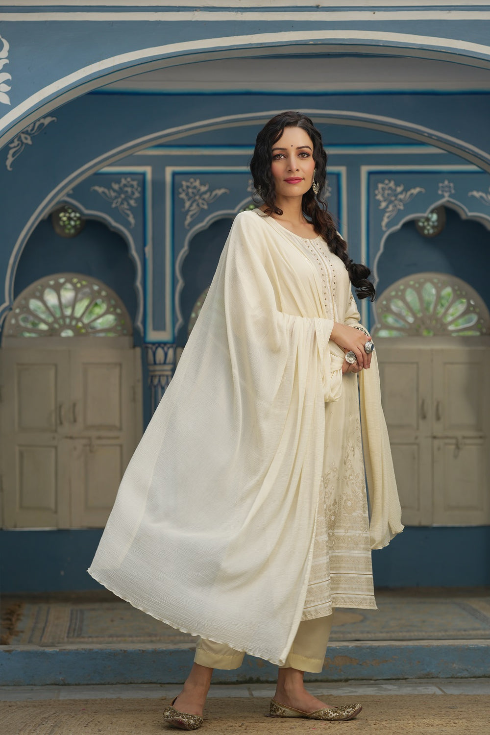 Juniper Beige Shantoon Festive Printed Straight Skd For Women