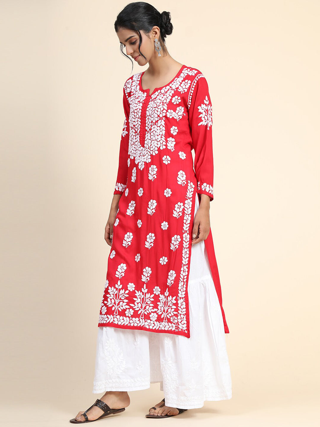 HOUSE OF KARI Women Embroidered Chikankari Cotton Kurta 