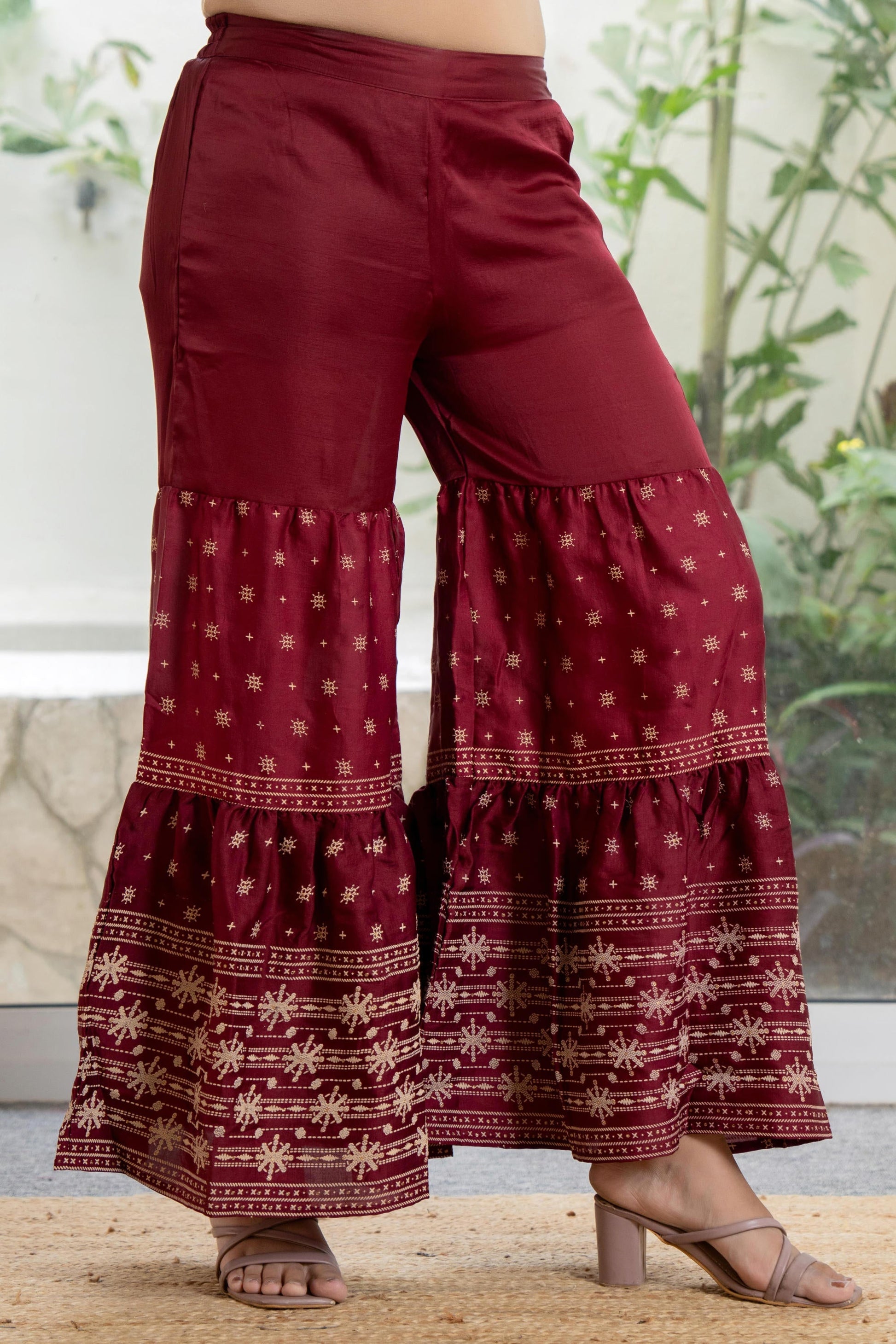 Juniper Women's Maroon Viscose Rayon Solid Sharara Set