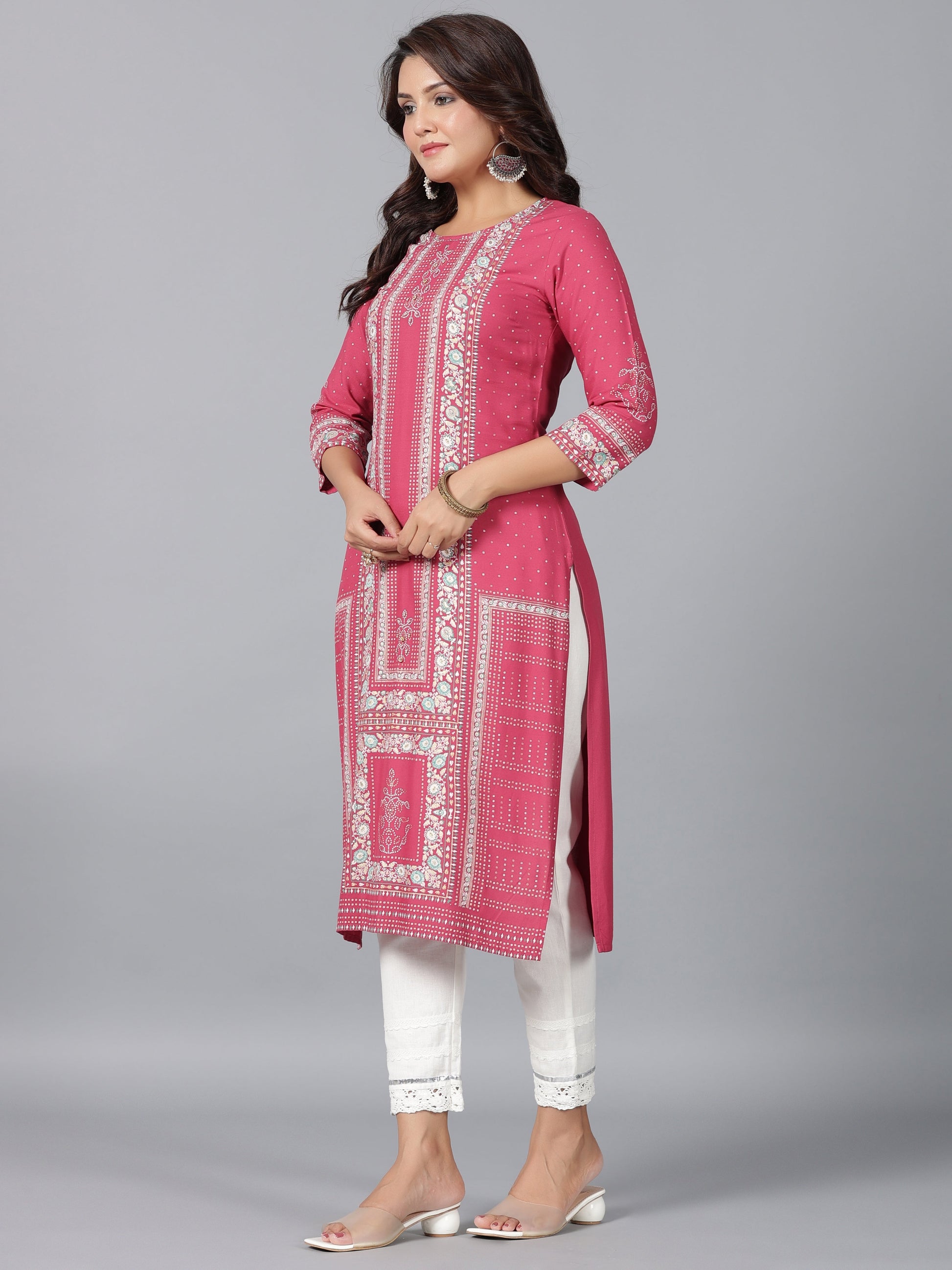 Juniper Women Mauve Rayon Printed Straight Kurta