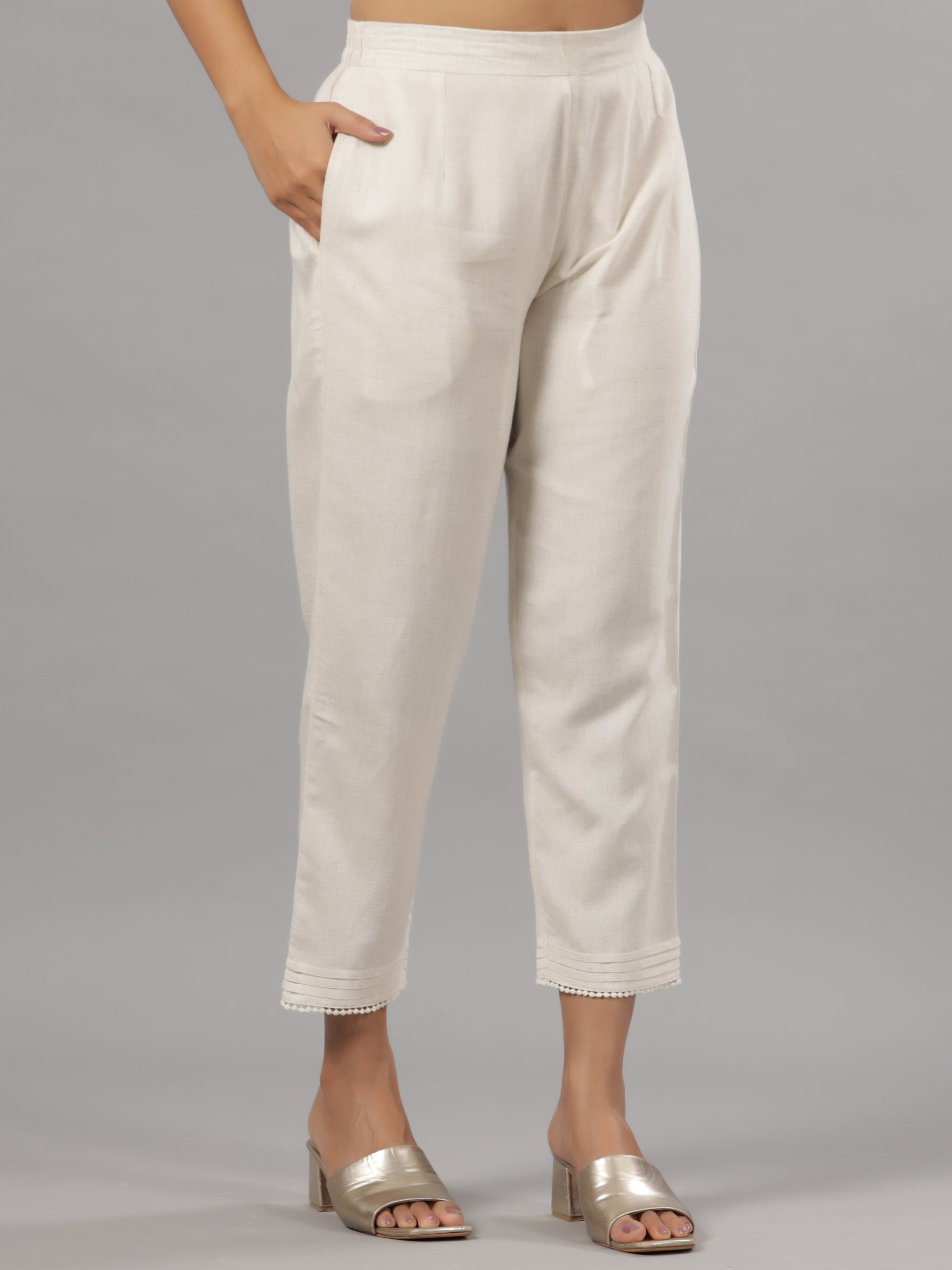 Juniper Woemen Natural Rayon Flex Solid Pants
