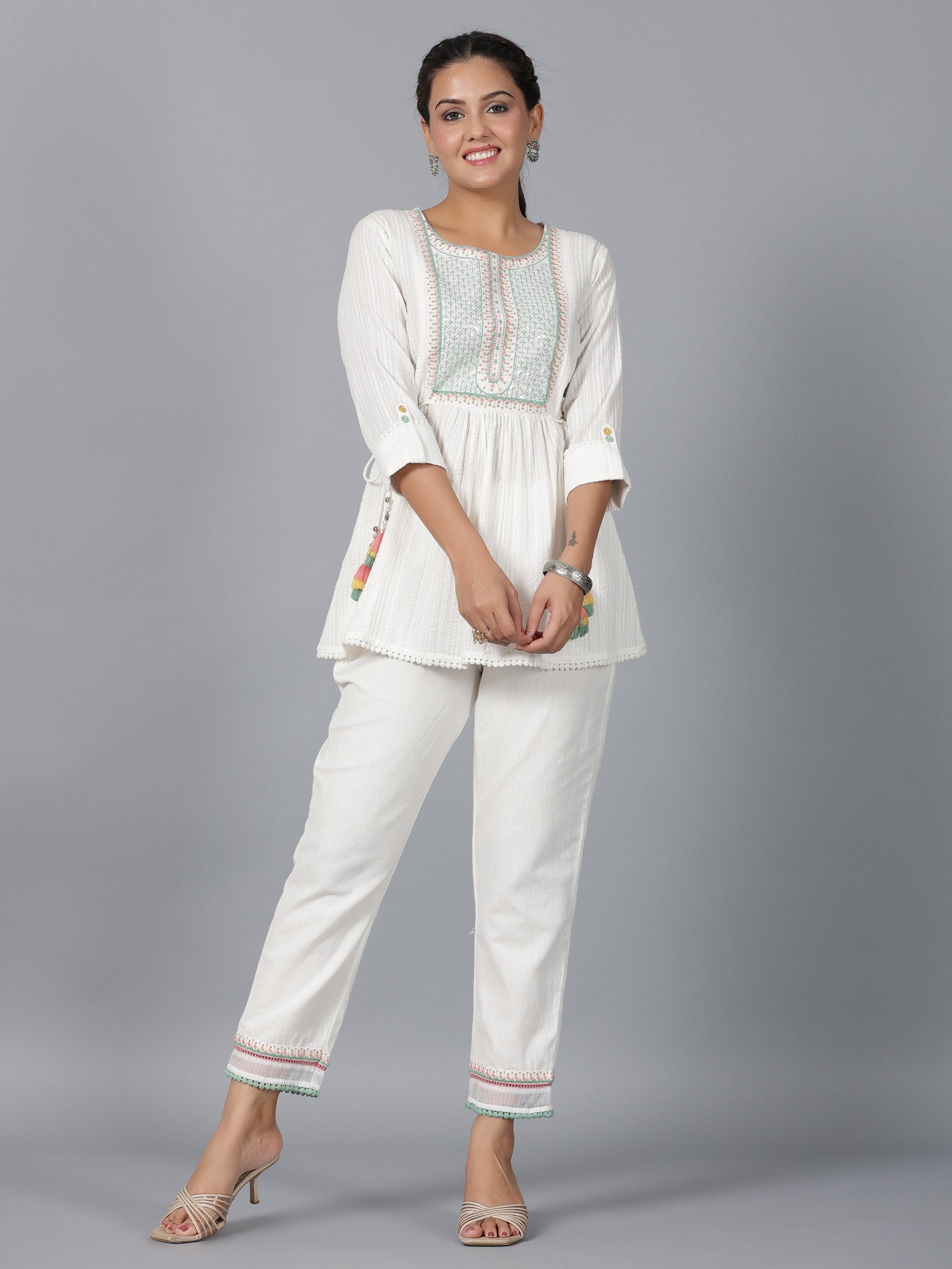 Juniper Women Off-White Seer Sucker Embroidered Clothing Set