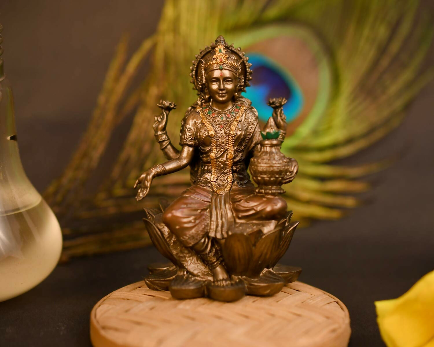 Collectible India Goddess Lakshmi Idol - Grab2buy