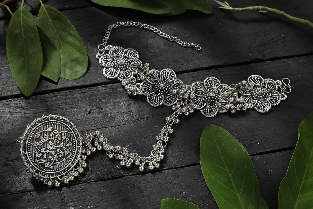 Mominos Fashion Kamal Johar Oxidised Silver-Plated Floral Design Bracelet 