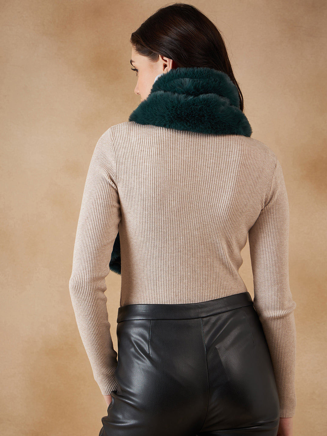 InWeave Women's Dark Teal Faux Fur Neck Warmer 