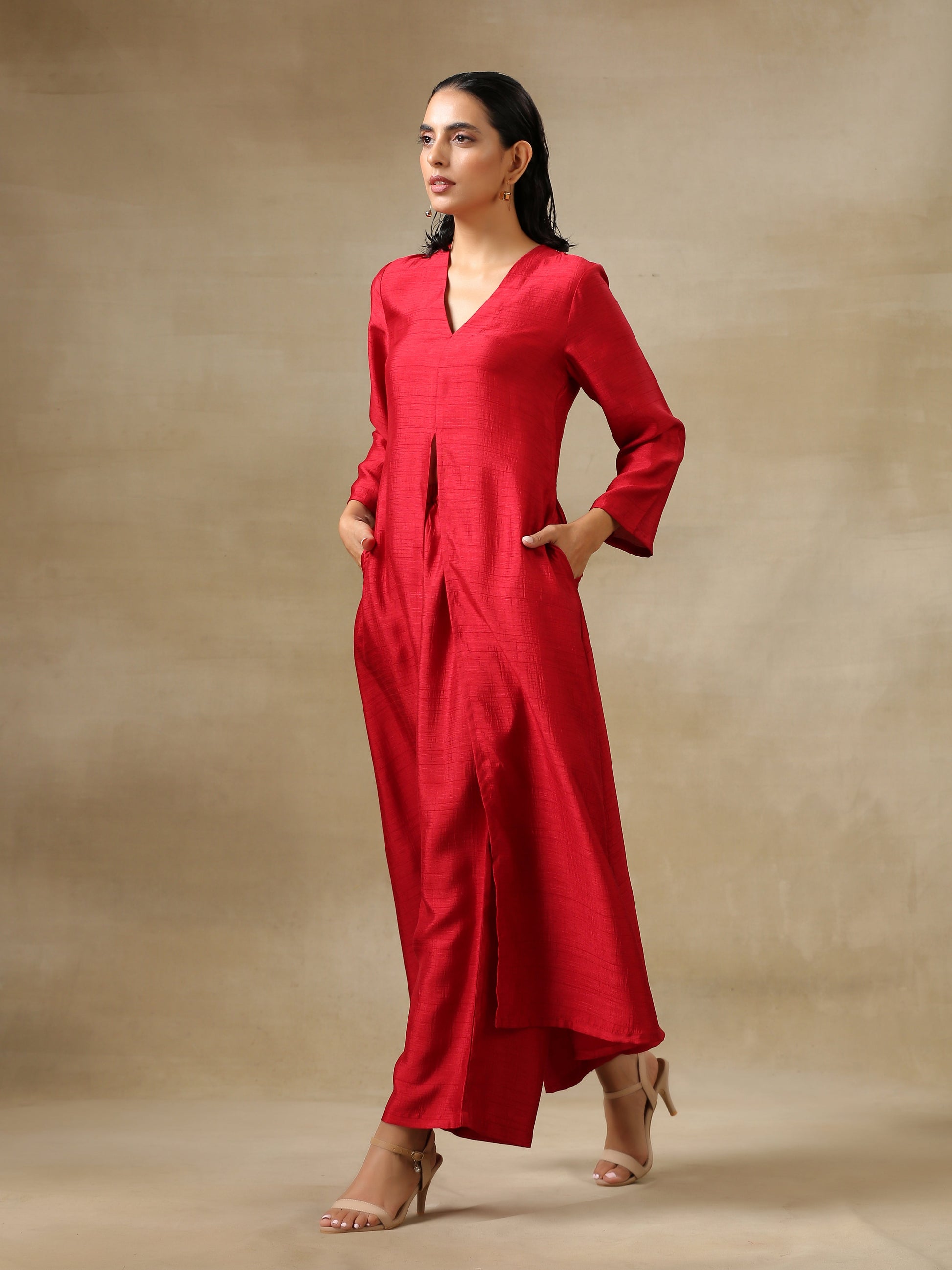 trueBrowns Maroon Textured Silk Front Slit Kurta Pant Set 