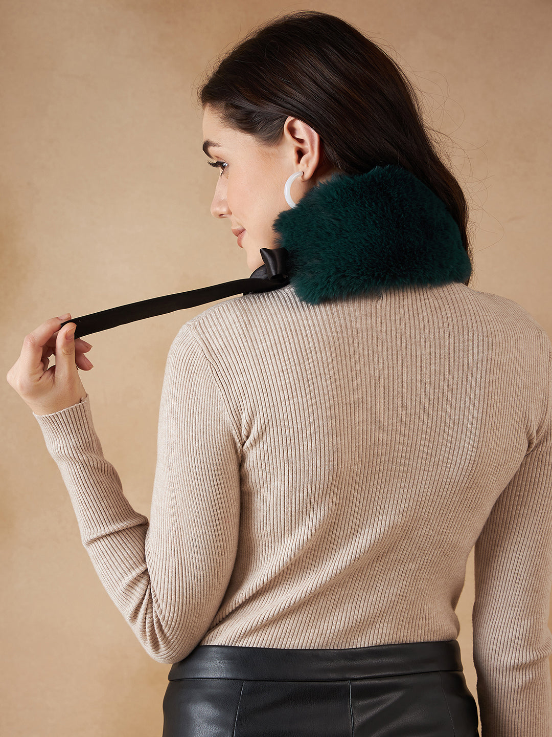 InWeave Women's Dark Teal Fur Neckpiece 