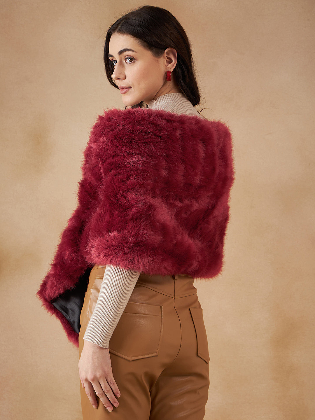 InWeave Women's Bright Rust Fur Cape 