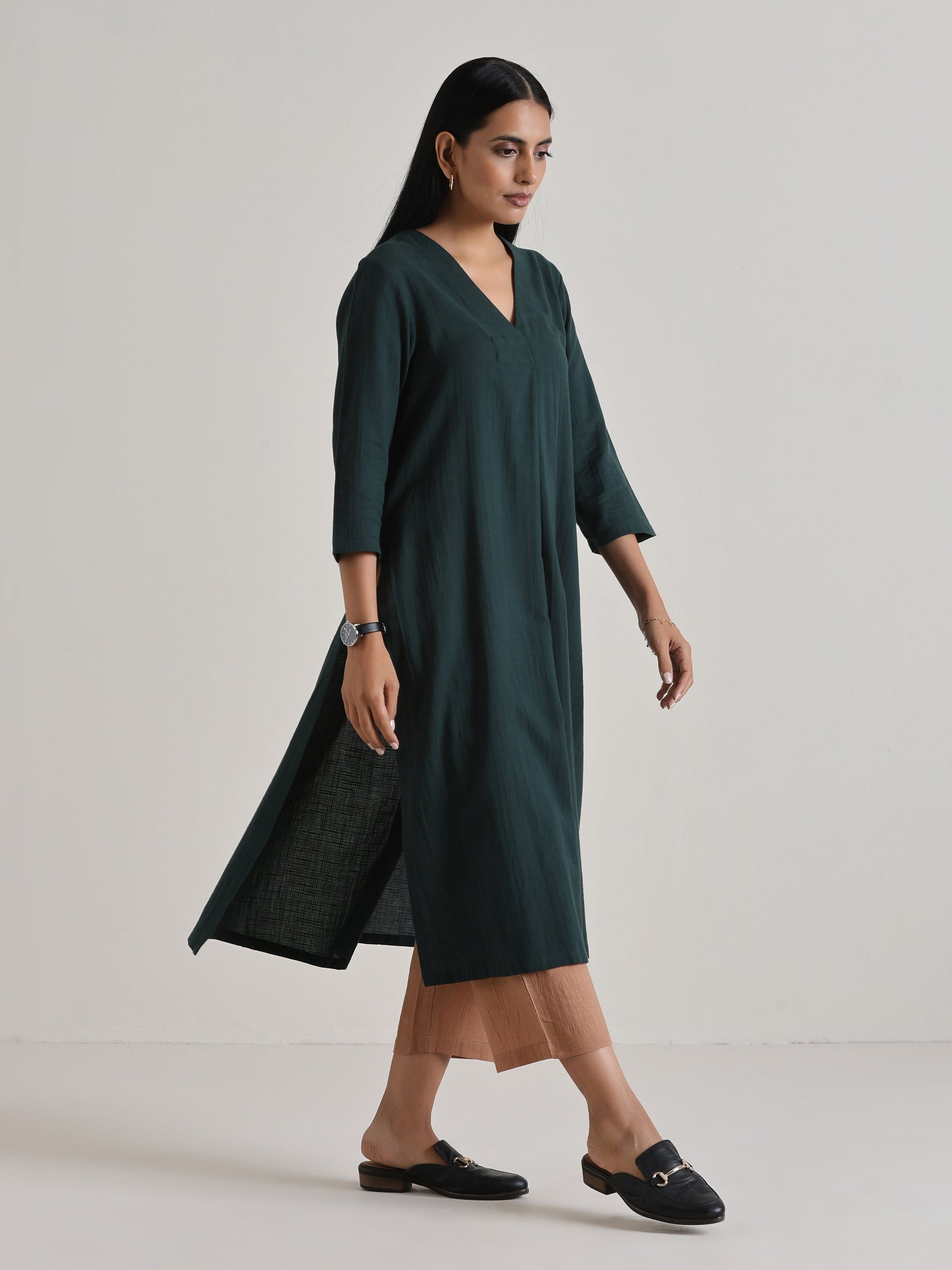 trueBrowns Dark Green Kurta Pant Set 