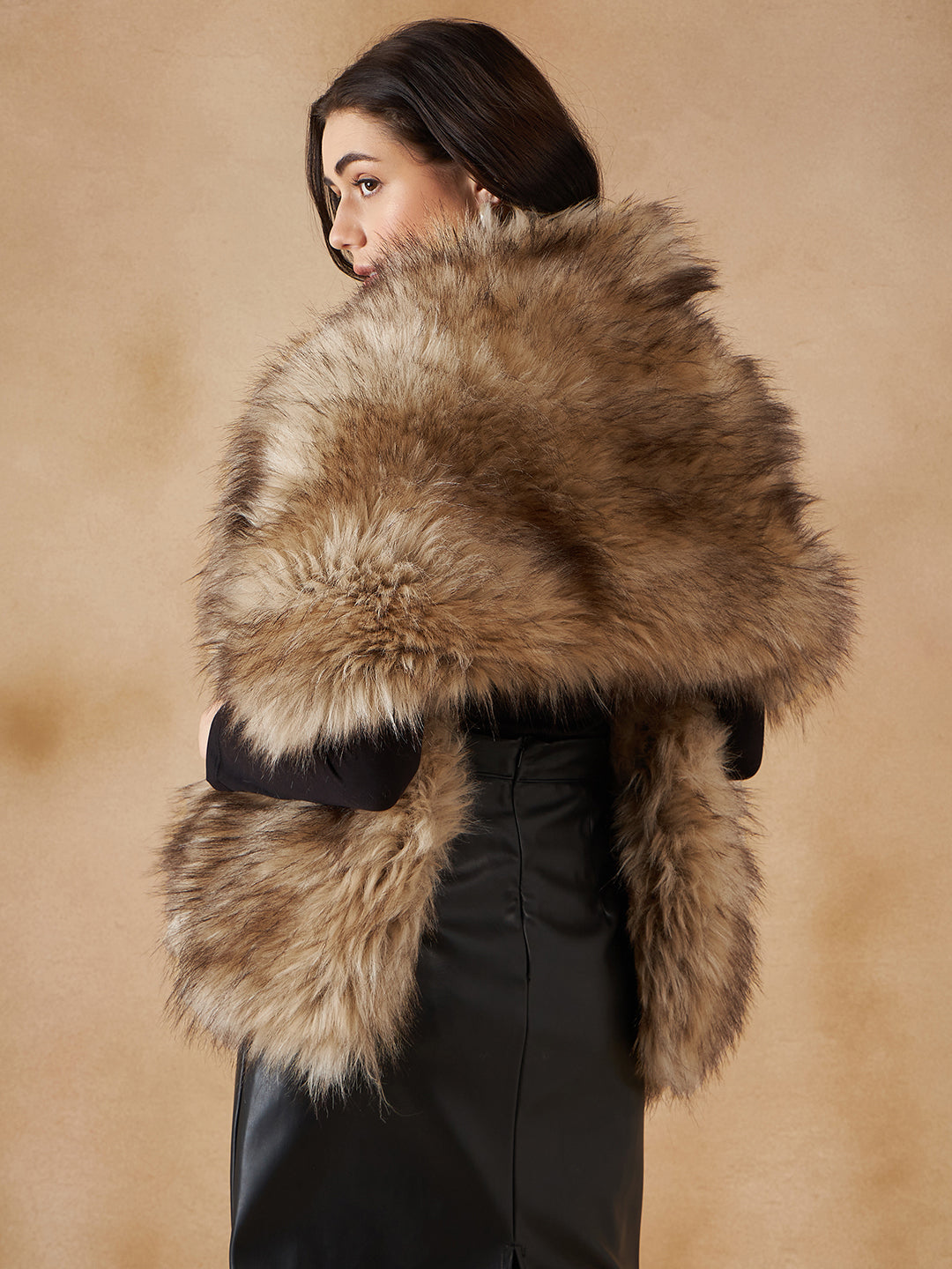 InWeave Women's Winter Beige Faux Fur Cape 