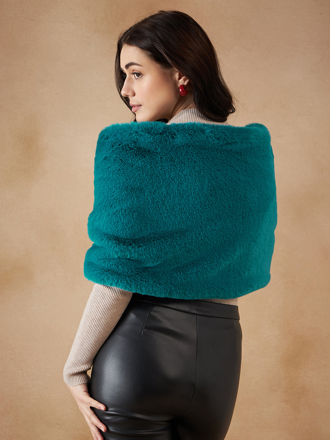 InWeave Women's Cyan Blue Long Faux Fur Cape 