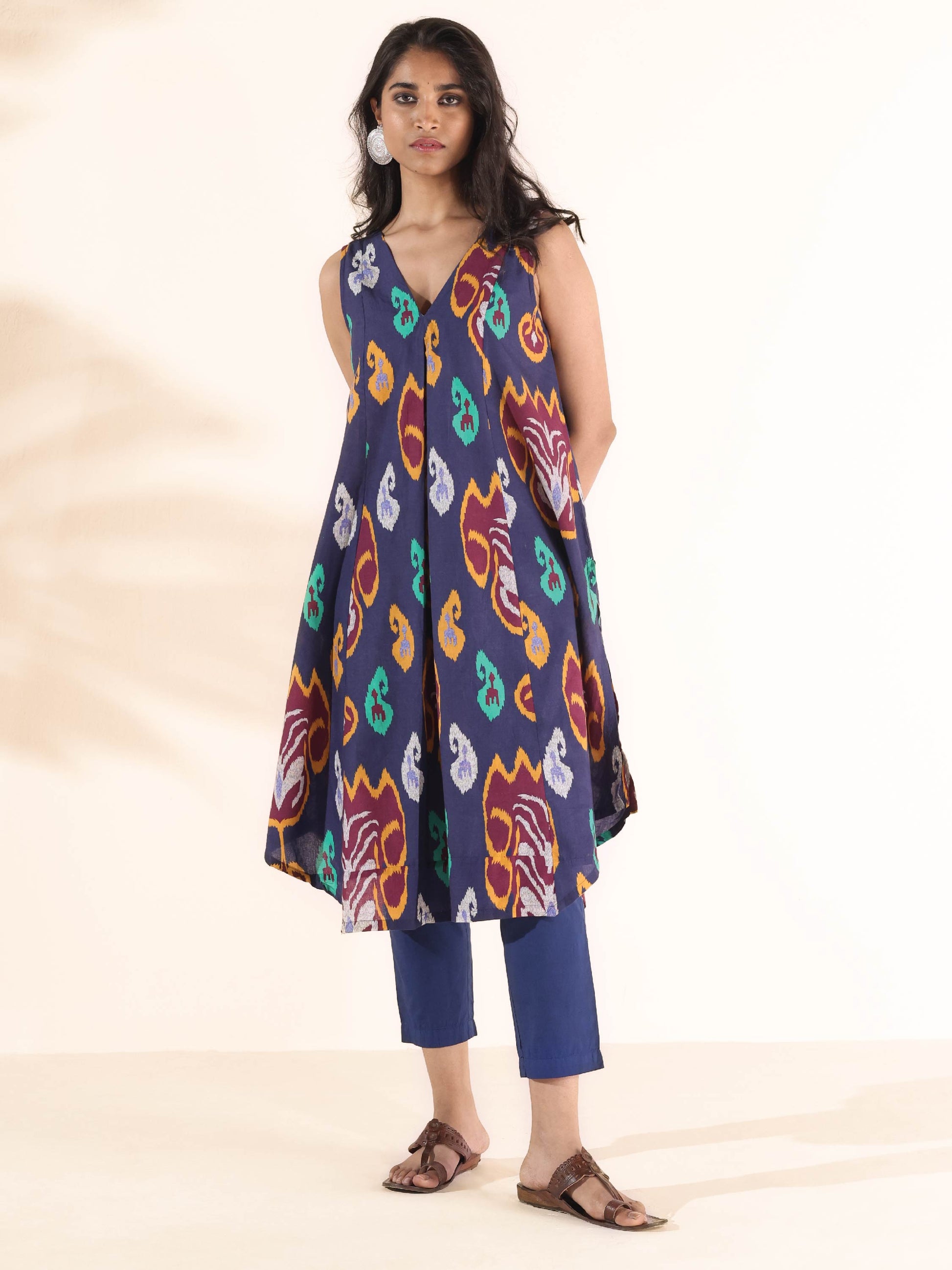 trueBrowns Purple Cotton Ikat Sleeveless Kurta Pant Set 