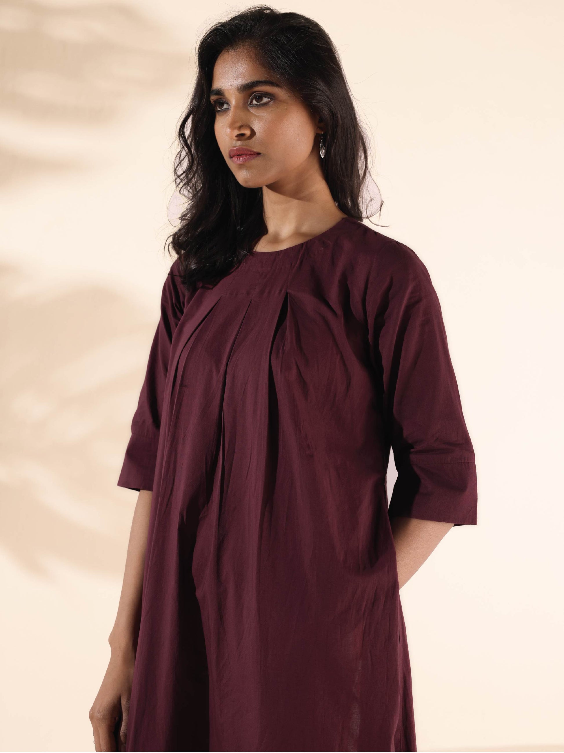 trueBrowns Maroon Cotton Ikat Slit Kurta Pant Set 