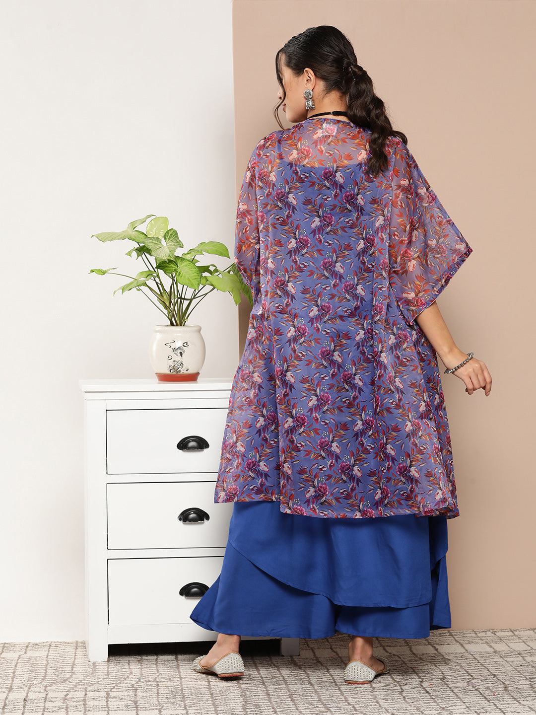 InWeave Ink Blue Strappy Set With Mauve Print Floral Cape 
