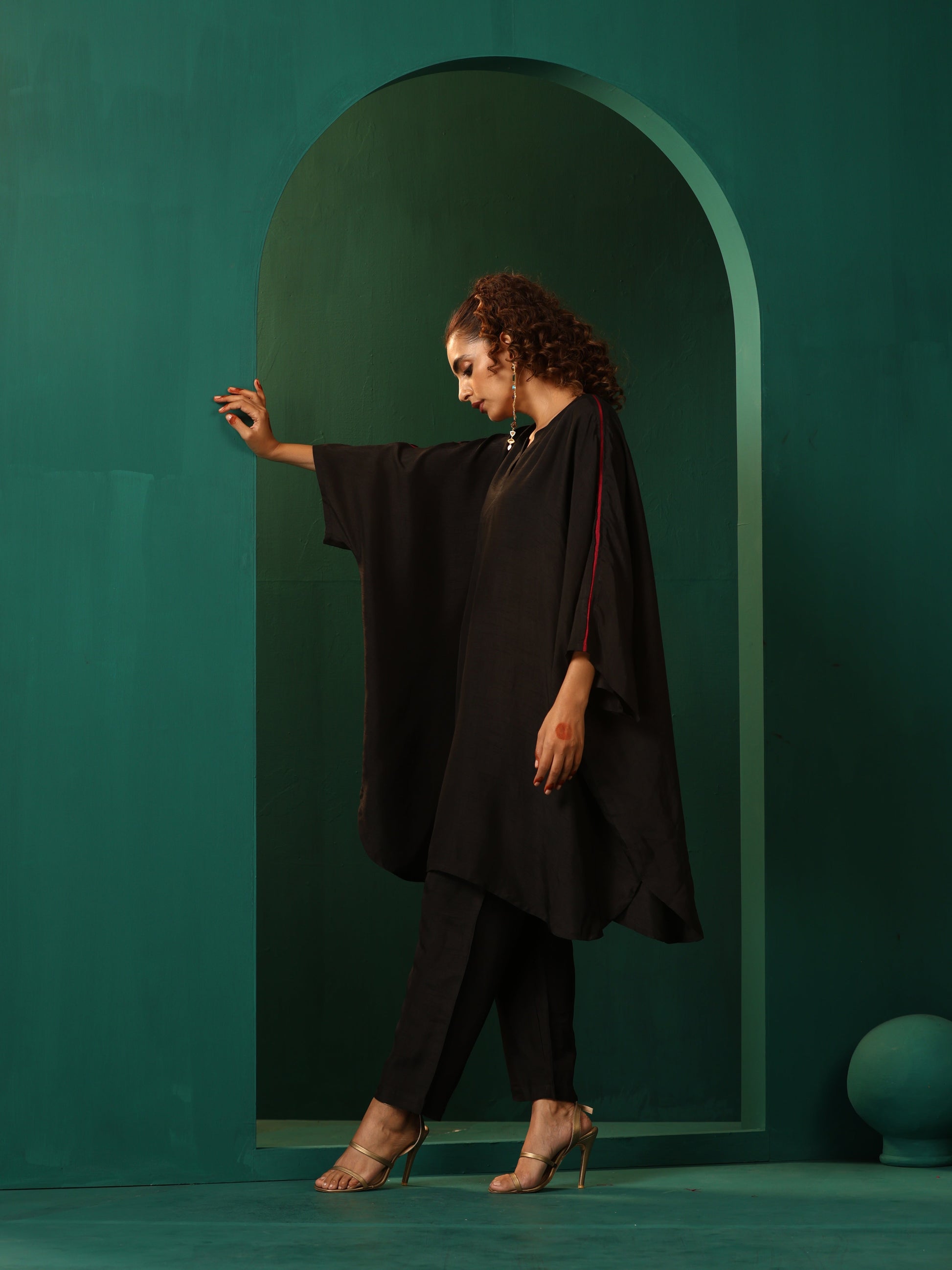 trueBrowns Black Silk Kaftan Pant Set 