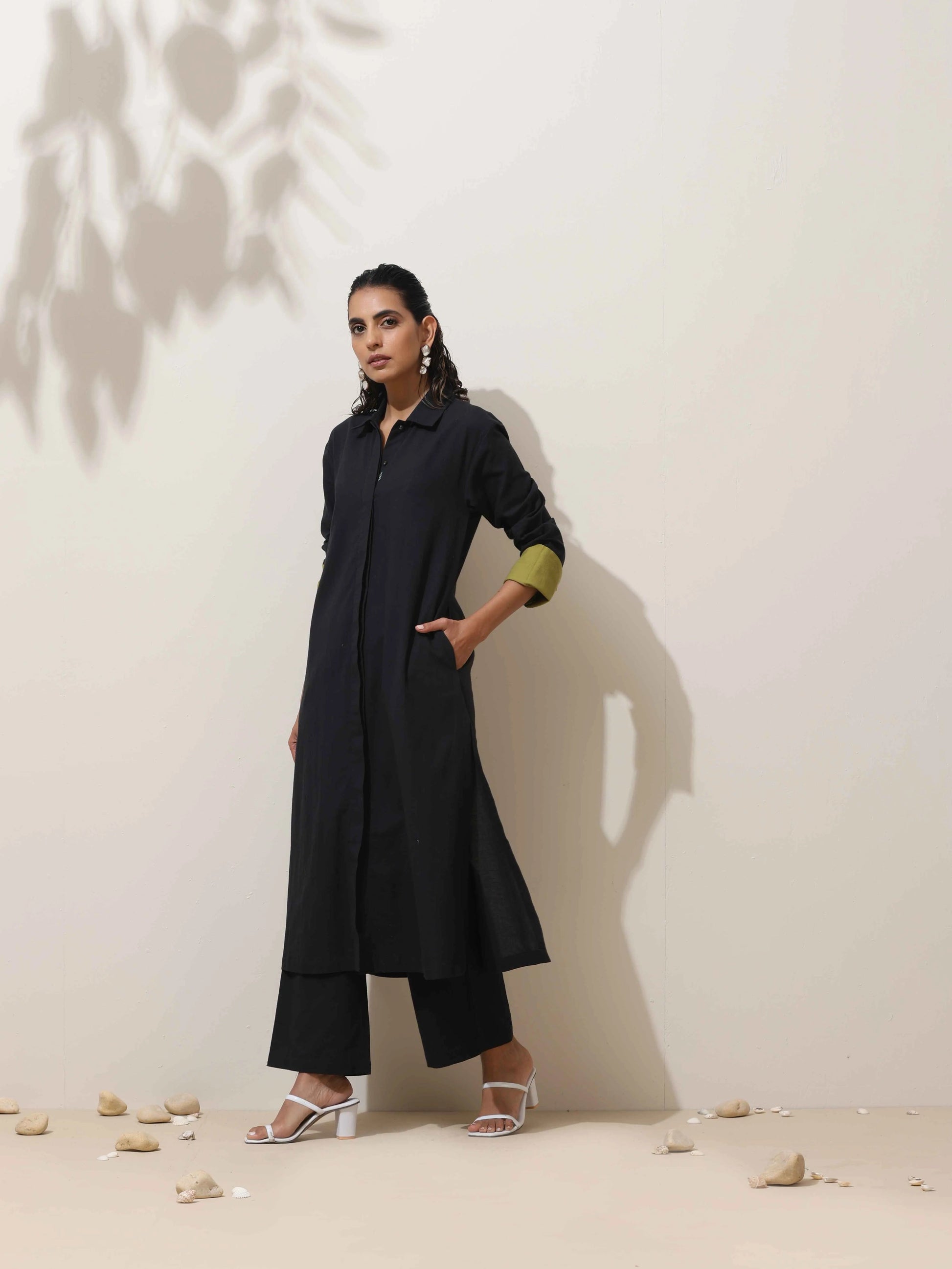 trueBrowns Black Cotton Linen Kurta Pant Set 