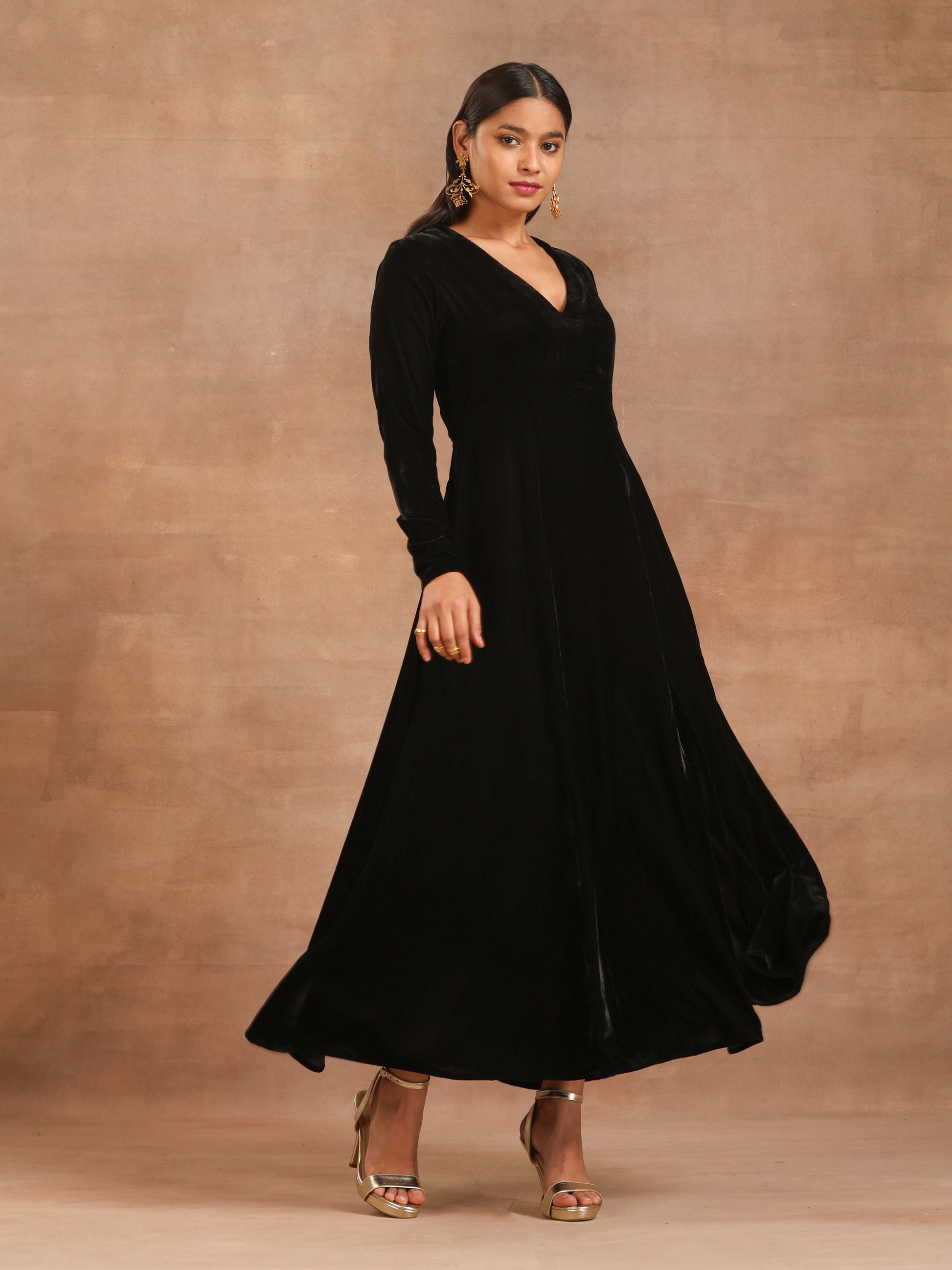 trueBrowns Black Velvet Dress 