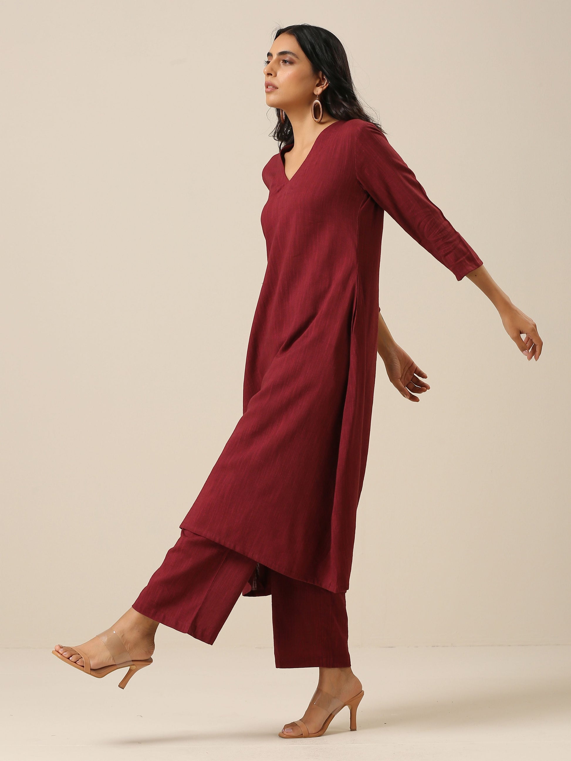 trueBrowns Ruby Wine Slub Texture Back Pleat Kurta Pant Set 