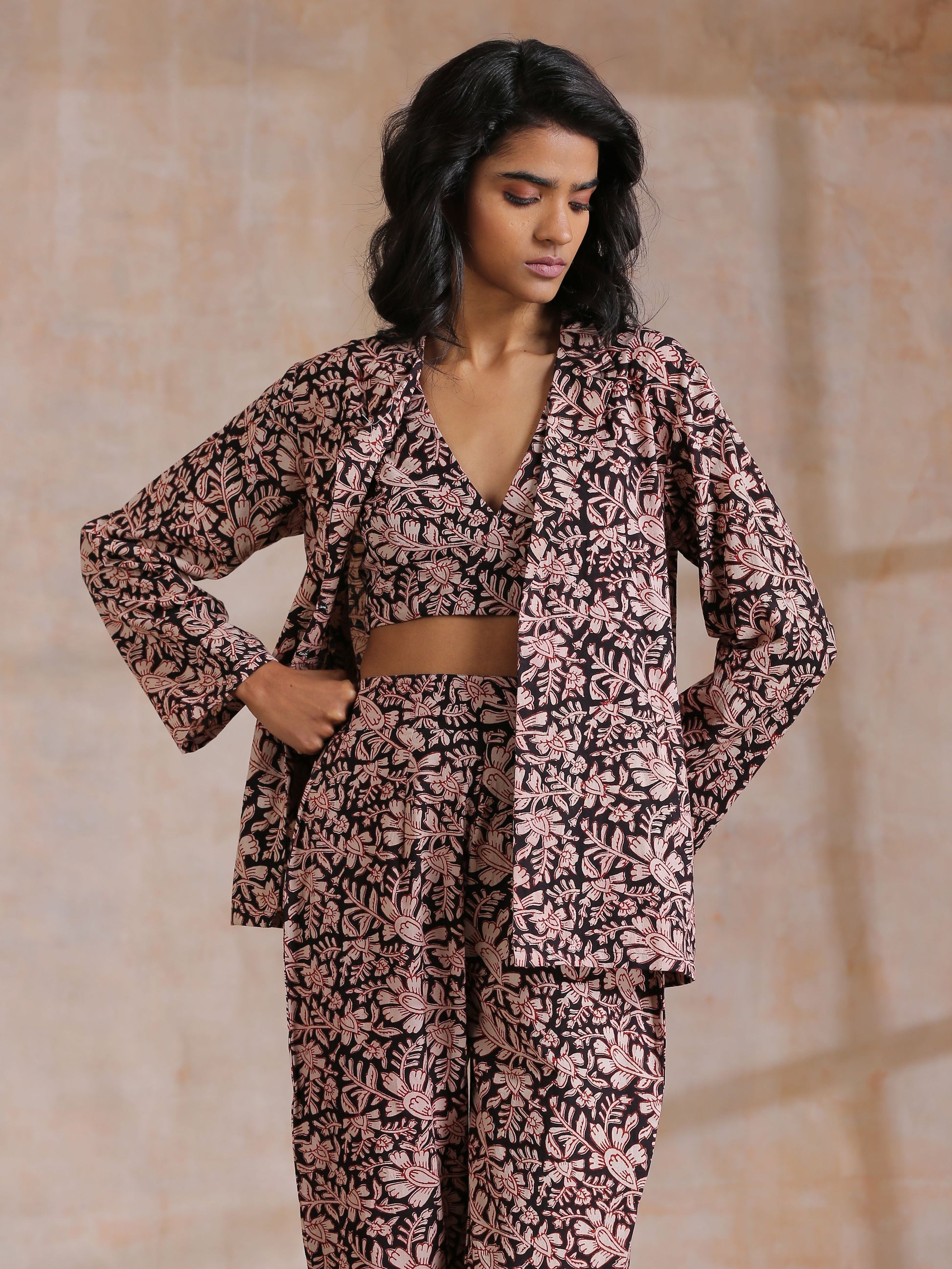 trueBrowns Black Floral Overall Bagru Print Cotton Pant Suit Set 