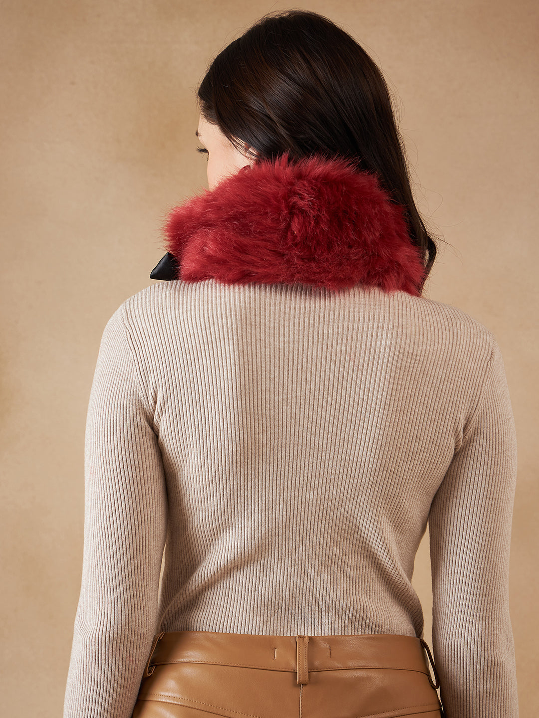 InWeave Women's Bright Rust Fur Neckpiece 