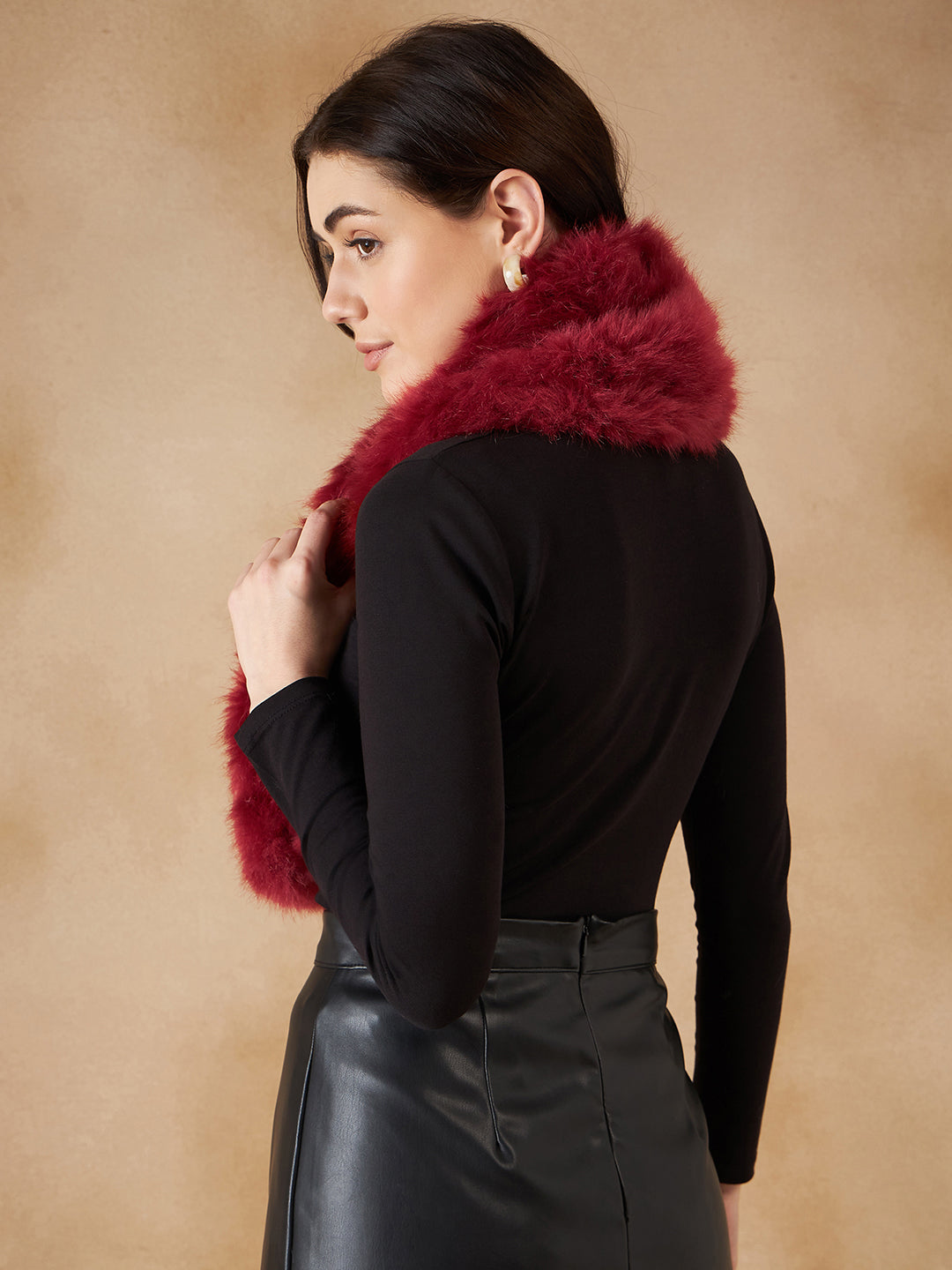 InWeave Women's Bright Rust Faux Fur Neck Warmer 