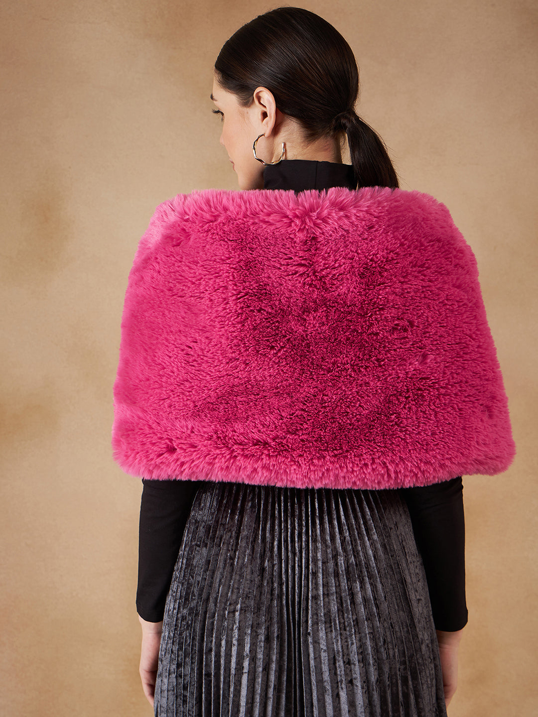 InWeave Women's Light Pink Long Faux Fur Cape 