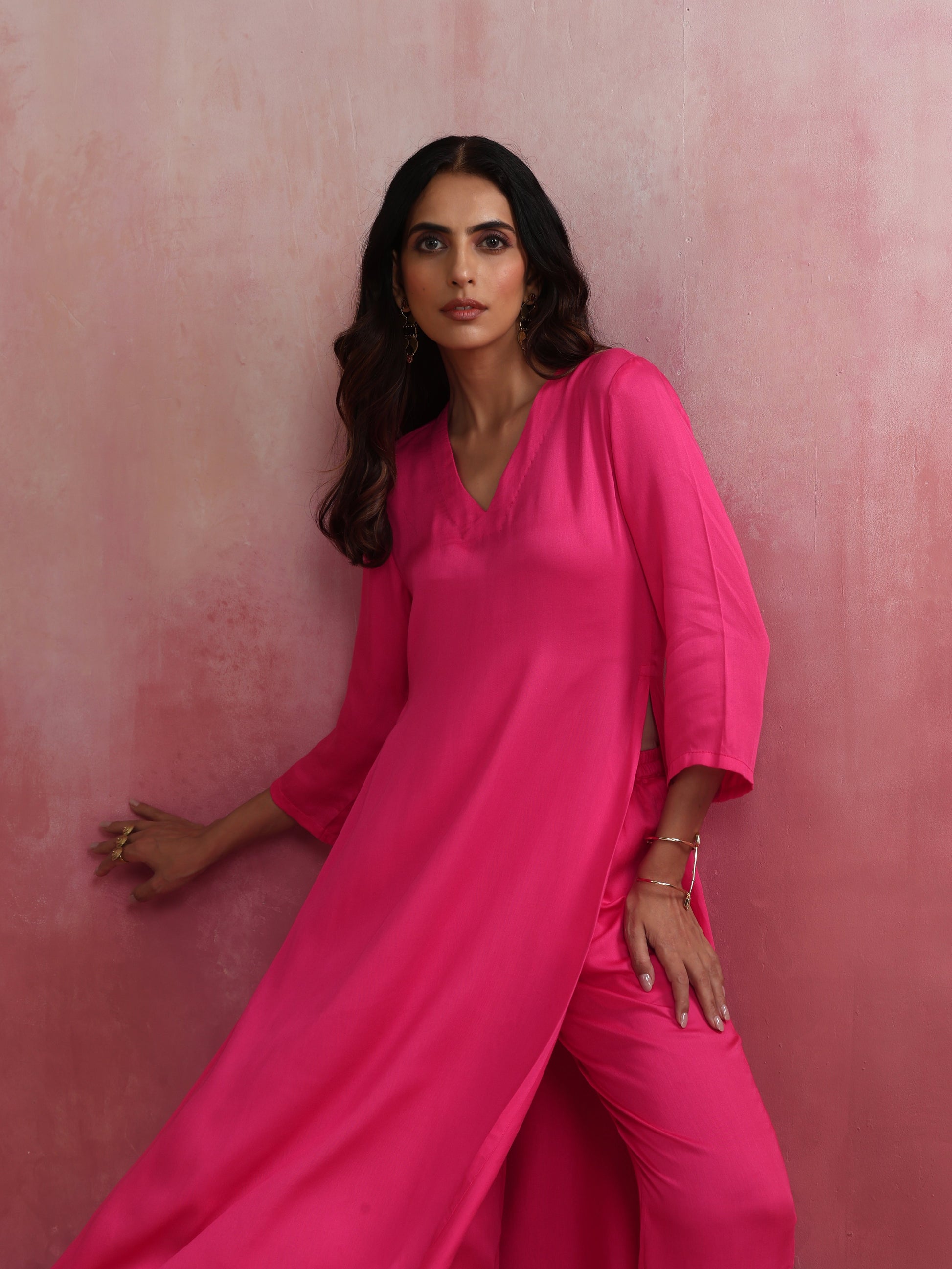 trueBrowns Pink Modal High Slit Kurta Set 