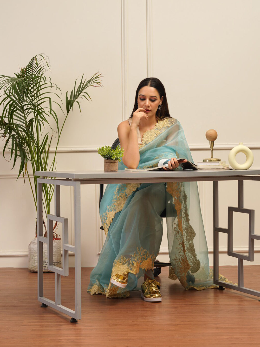 Tikhi Imli Embroidered Organza Heavy Work Grab2Buy 