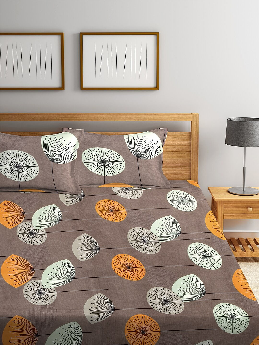 KLOTTHE Brown & Yellow Floral 210 TC Cotton Bedsheet with Pillow Cover 