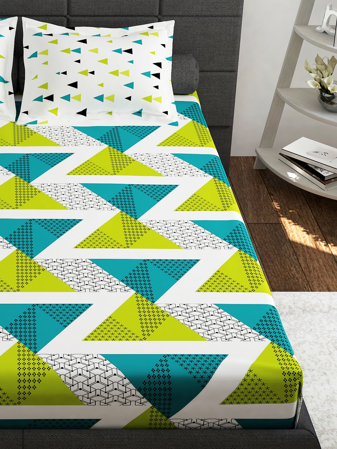 Story@home Ventura Green Geometric 152 TC Cotton Queen Bedsheet With 2 Pillow Covers 