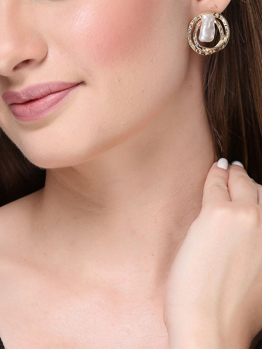 NVR Women's White & Gold-Polished Circular Shape Studs Earring 