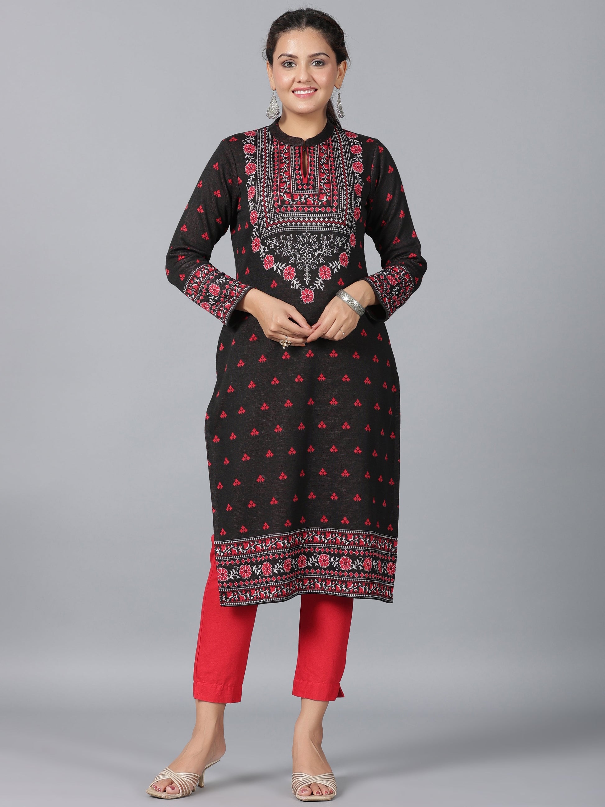 Juniper Women Black Printed Woolen Straight Kurta