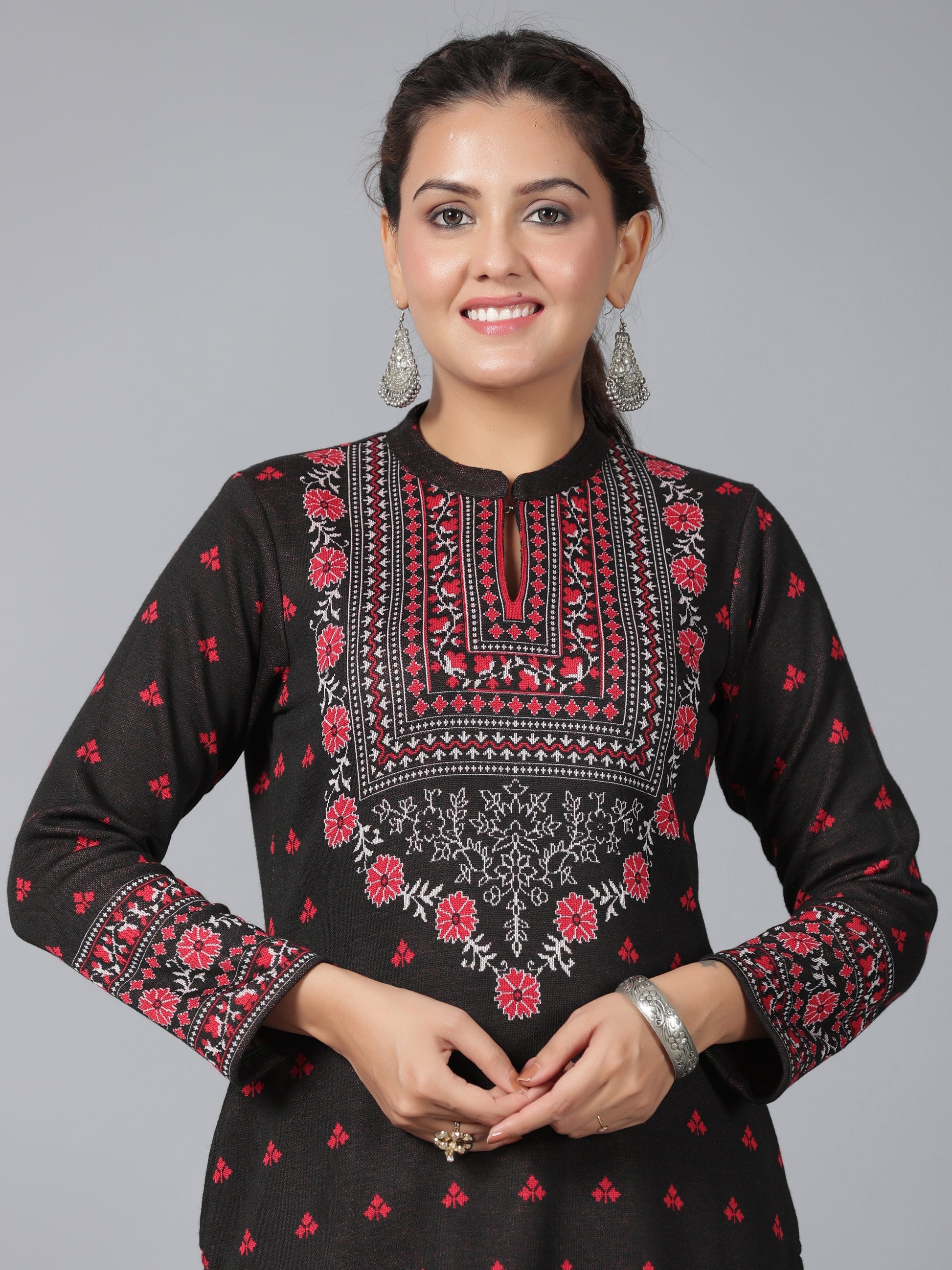 Juniper Women Black Printed Woolen Straight Kurta