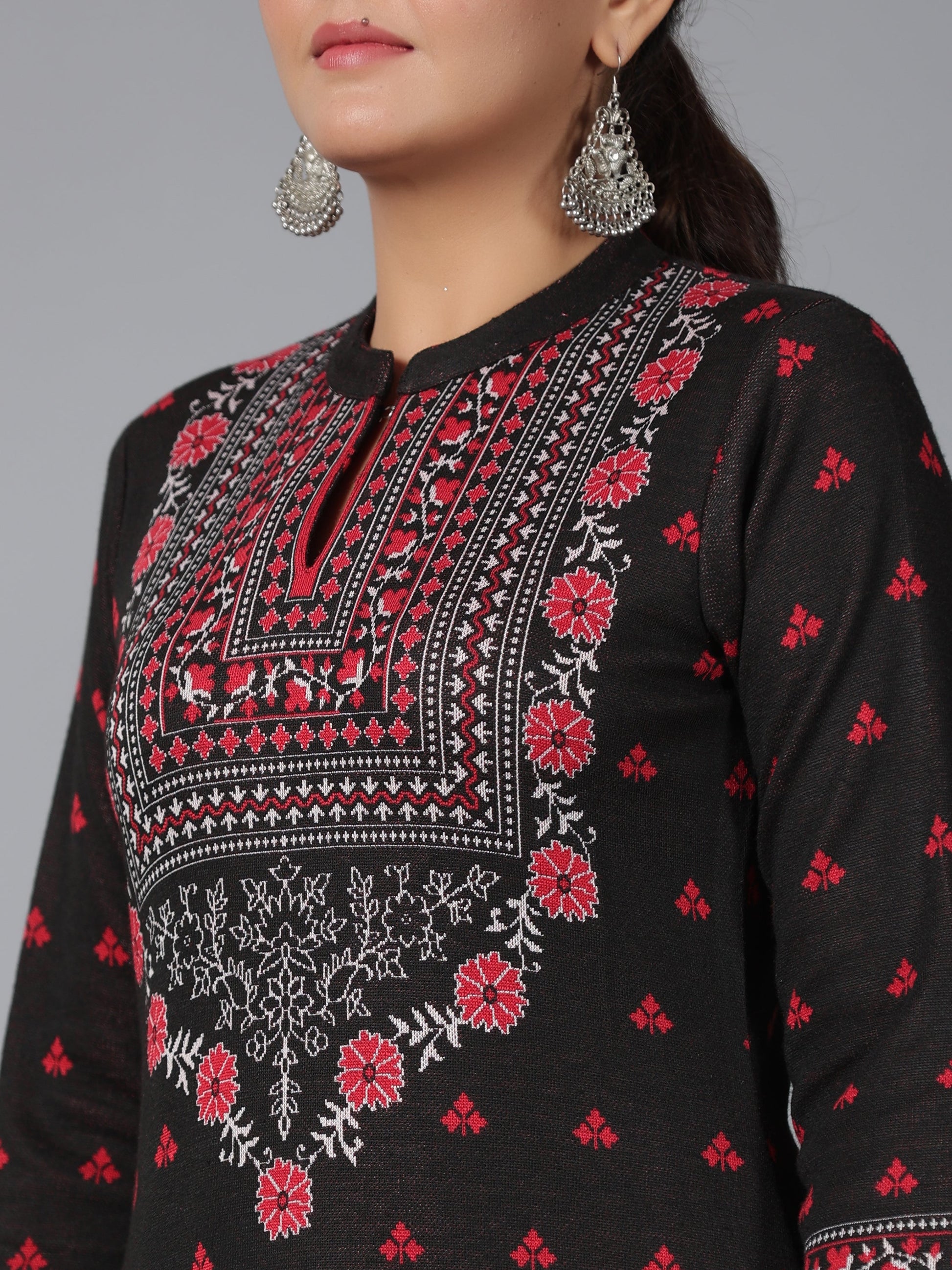 Juniper Women Black Printed Woolen Straight Kurta