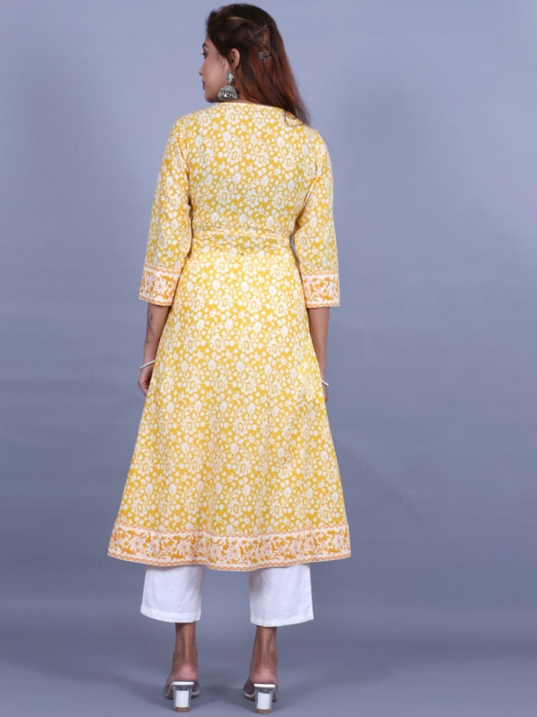 HERE&NOW Women Yellow Floral Printed Sequined A-Line Kurta with Trousers