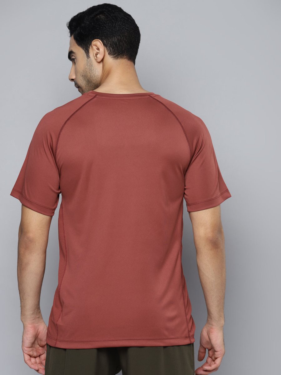 Alcis Men Rust Slim Fit T-shirt 