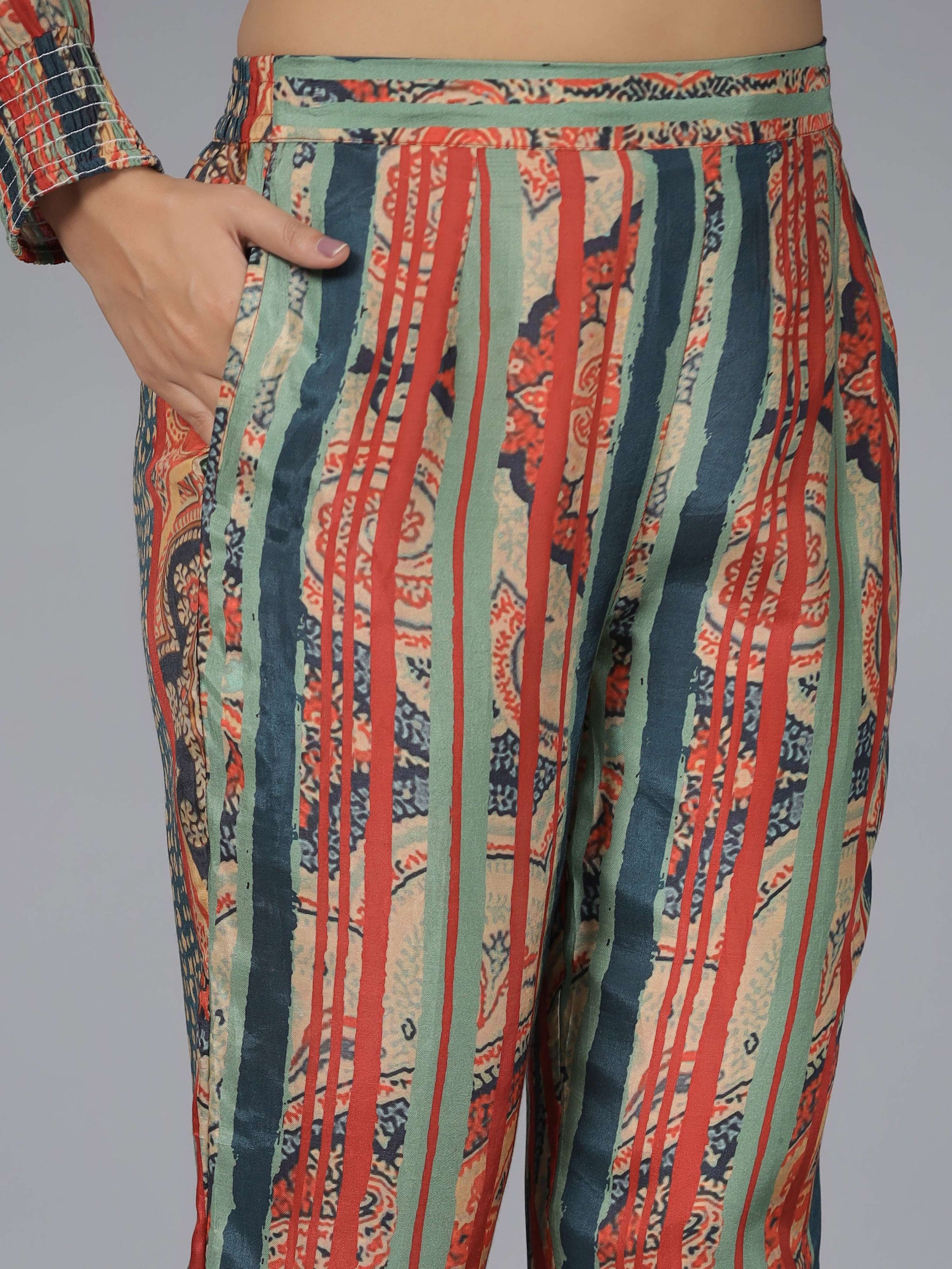 Juniper Women Multi Muslin Printed Clothing Set