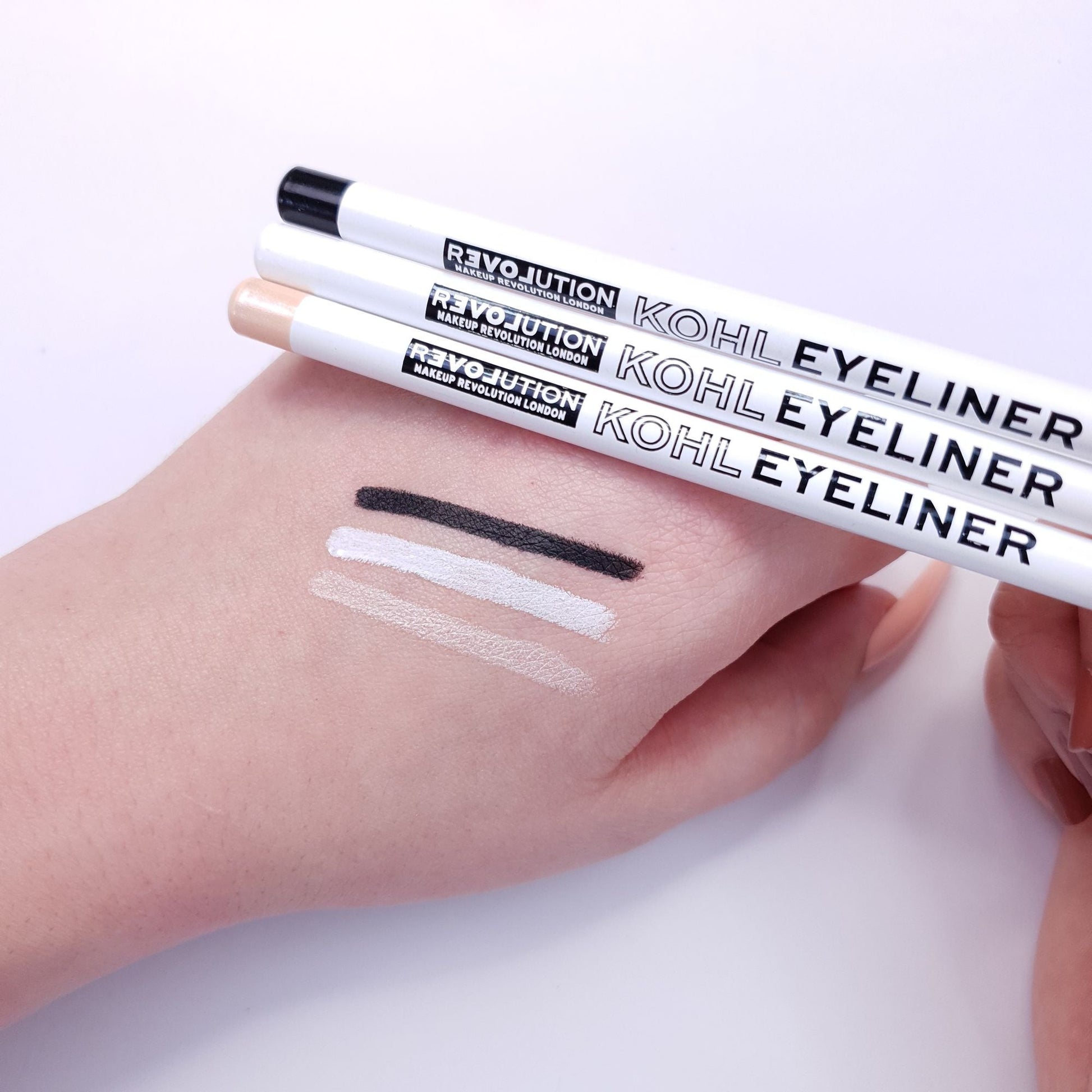 Revolution Relove Kohl Eyeliner Black - Black