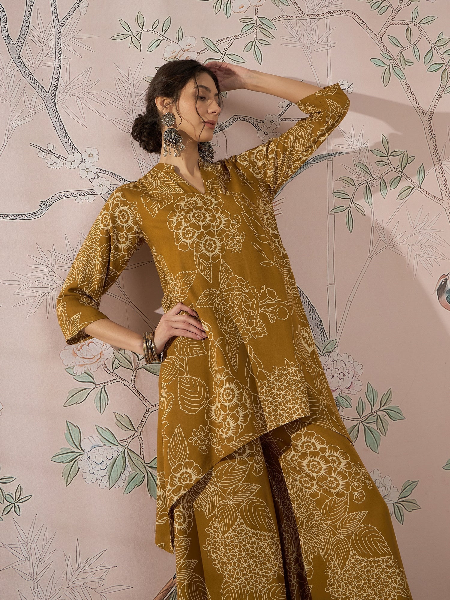 InWeave Dark Yellow Rose Leaf Mandarin Kurta Set 
