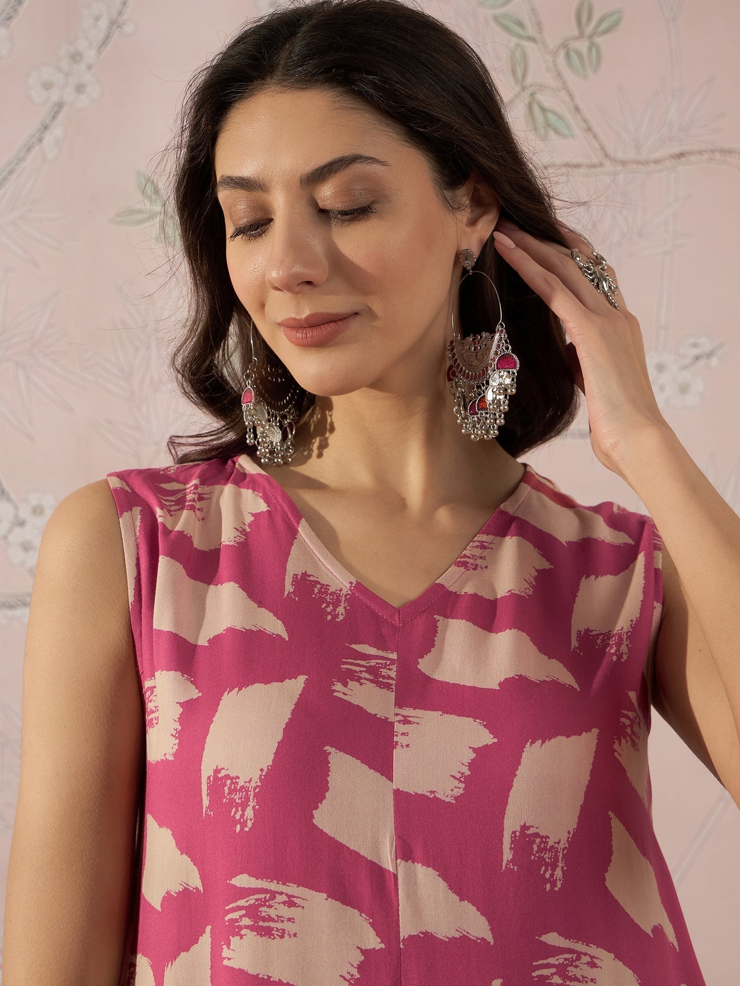 InWeave Punch Pink Beige Slit Kurta Set 