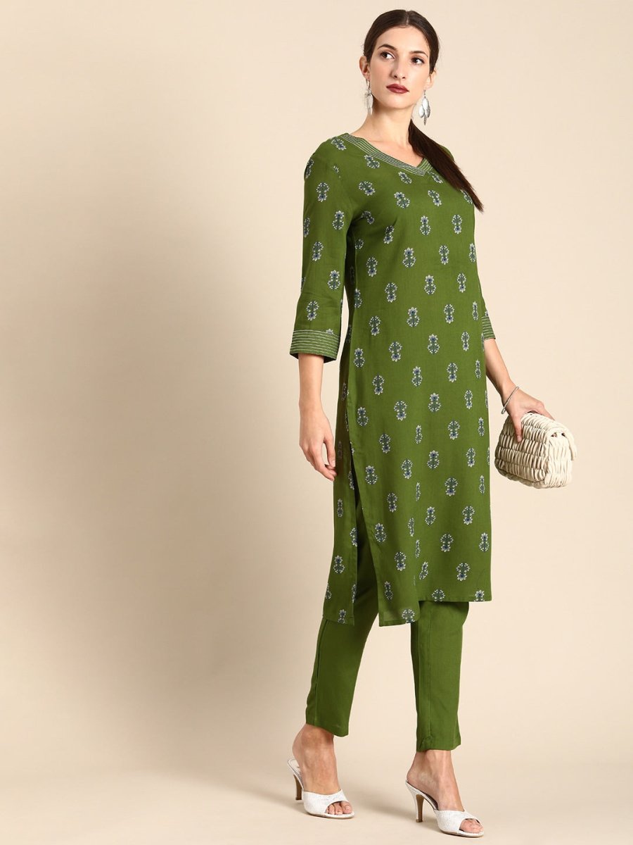 All About You Women Green Floral Printed Regular V-Neck Kurta with Trousers
