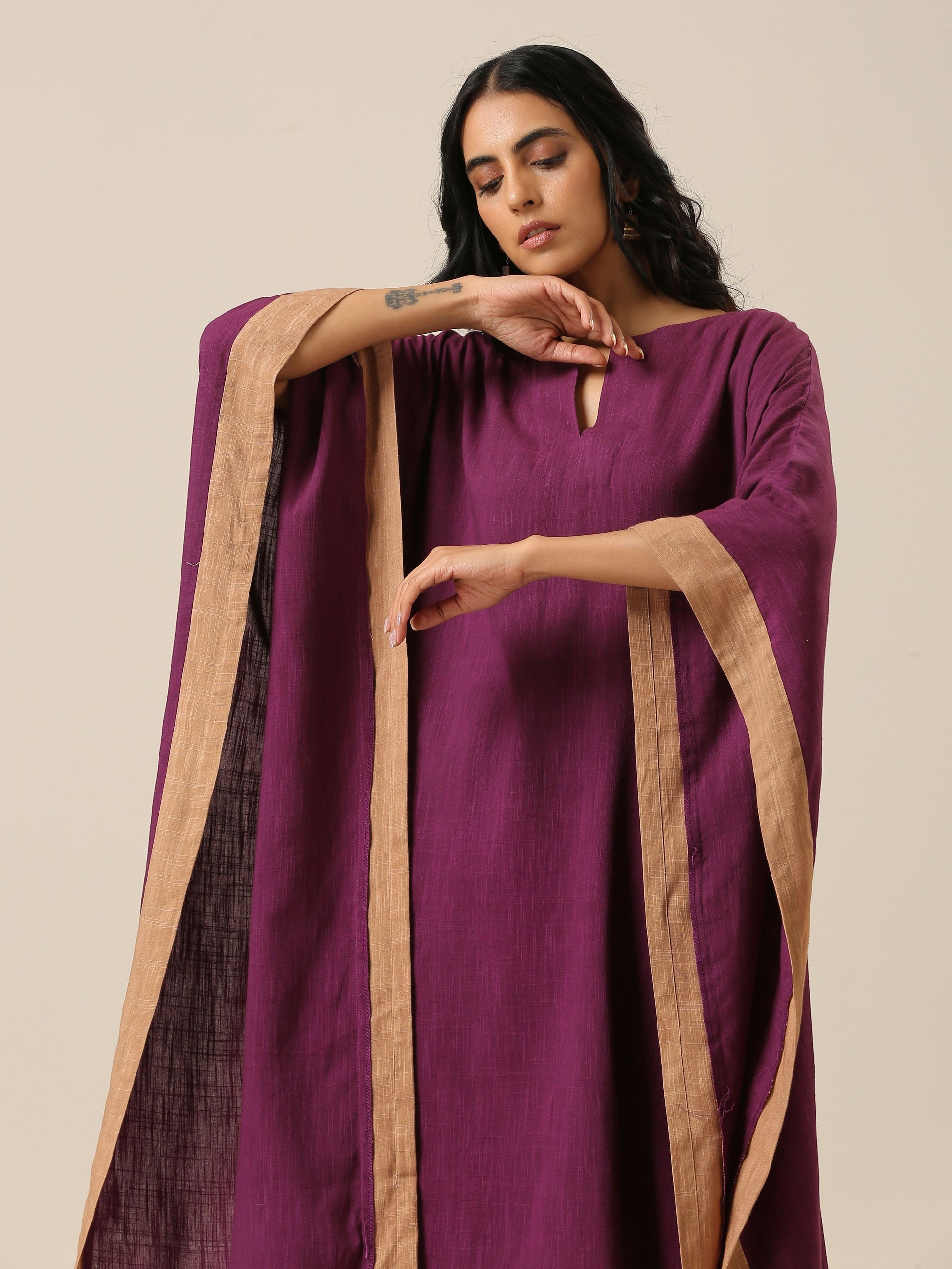 trueBrowns Plum Purple Slub Texture High Low Kaftan Pant Set 