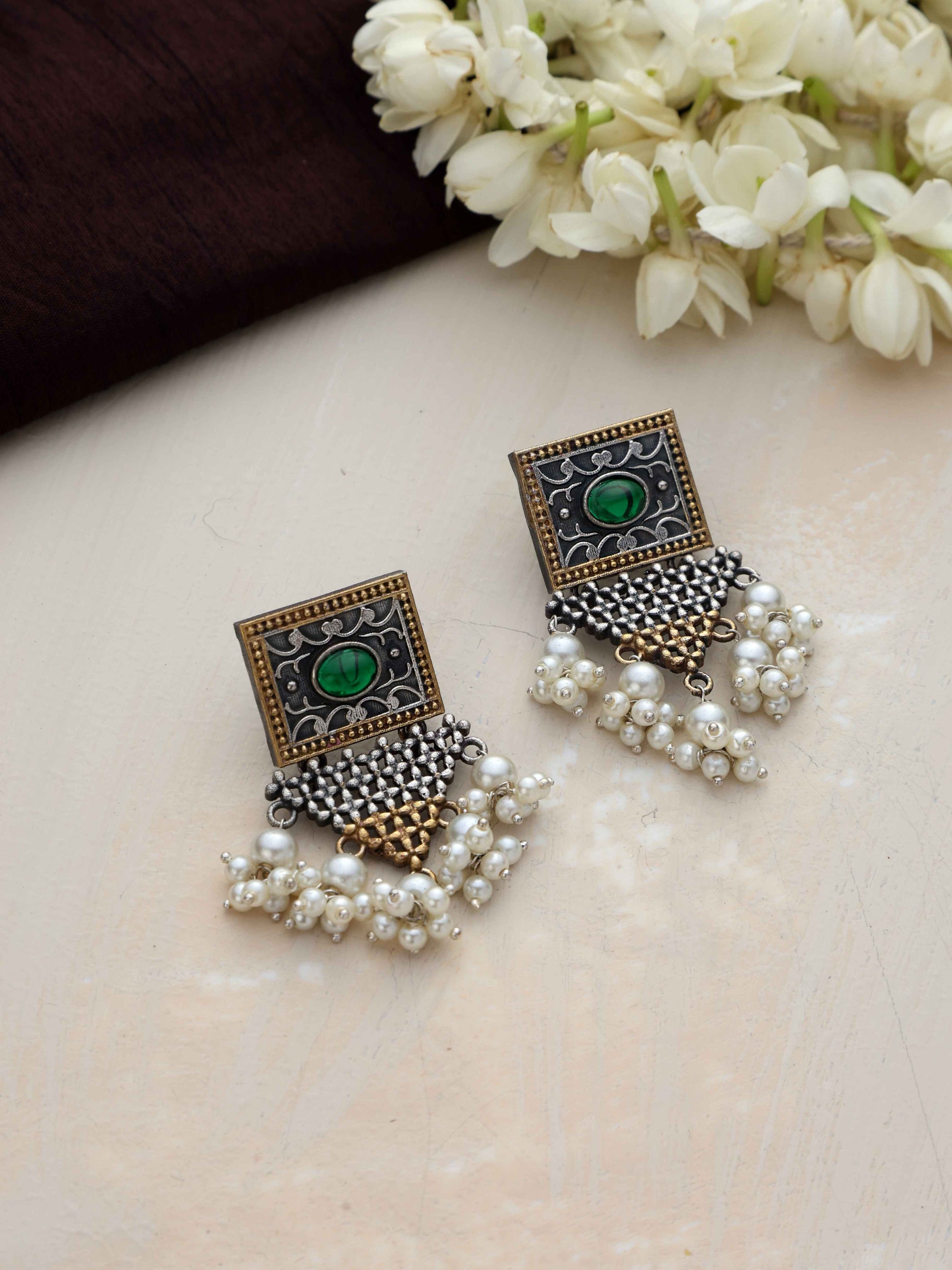 trueBrowns Silver Gold Tone Floral Silver Jaal Dangle Earrings Truebrowns Lifestyle